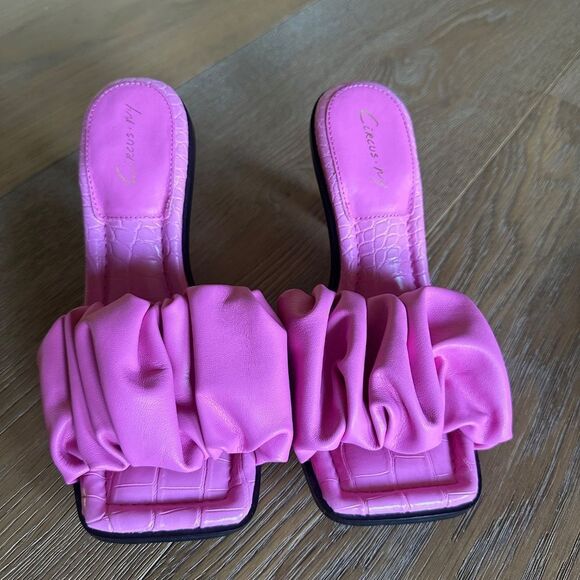 CIRCUS BY SAM EDELMAN Ruffled Dress Sandals In Pink Crush - Picture 4 of 10